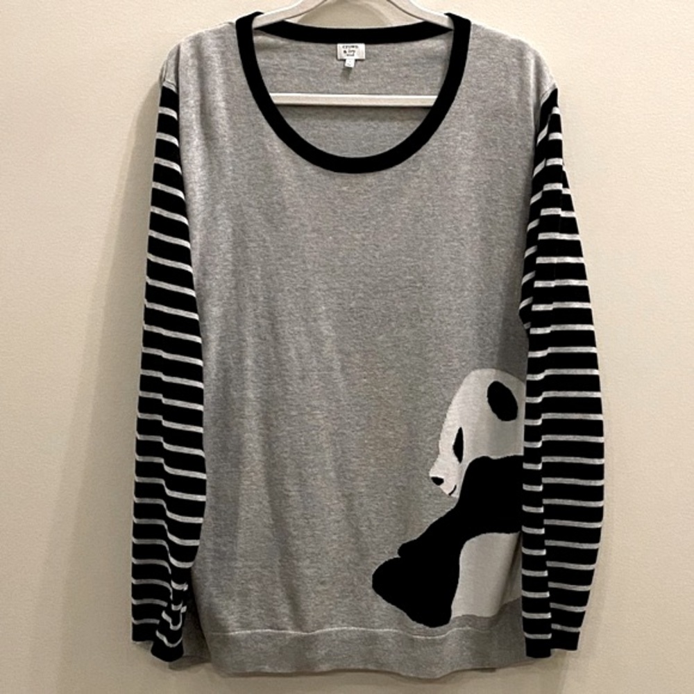 Gently Used Crown & Ivy Sweater.  Soft 100% Cotton   Gray, Black & White    3X